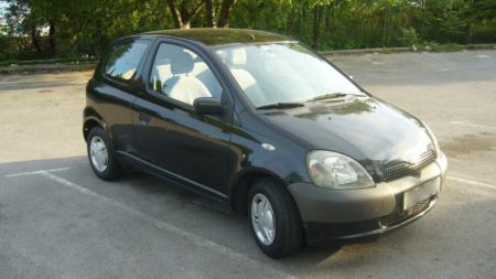 Used Toyota Yaris 2001