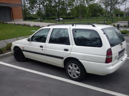 Used Ford Escort 1998