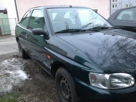 Used Ford Escort 1996