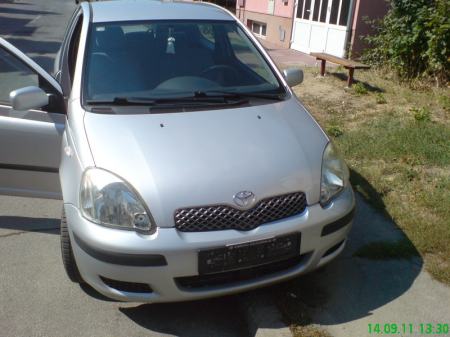 Used Toyota Yaris 2003