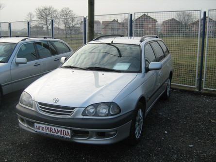 Used Toyota Avensis 1999