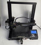 Creality Ender 3 3D printer + 2 role filamenta