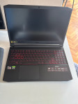 Acer nitro 5 gaming laptop(RTX 3050 ryzen 5 5600H 144hz zaslon)