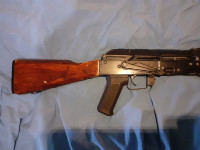prodajem airsoft CYMA AK-47 repliku,korištenu,Marui style
