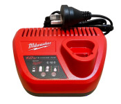 MILWAUKEE C 12 C NOVO U TR