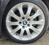 ALU FELGE 17" original BMW serija 3 e90 e92 e91 e93 sa ZIMSKIM GUMAMA
