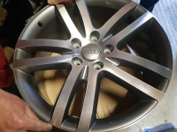 audi q7 Alu felge 20'' rupe 5, 3 kom.