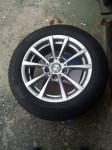 Auto gume zimske BMW sa felgama.