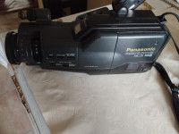 Analogna kamera Panasonic MC20 vhs-c ispravna