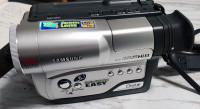 Analogna video kamera SAMSUNG VP-W61 PAL HI8 Hi 8 VP W61