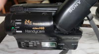 Analogna video kamera SONY CCD-TR750E PAL HI8 Hi 8 TR750 TR 750