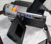 Analogna video kamera SONY CCD-TRV59E PAL HI8 Hi 8 TRV59 TRV 59