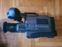 Panasonic MS4 - S VHS kamera