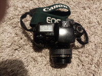 Analogni fotoaparat Canon eos 100