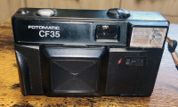 Analogni fotoaparat FOTOMATIC CF35 neispravan - za ukras
