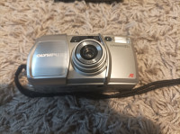 Analogni fotoaparat Olympus superzoom 80s