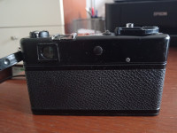 analogni fotoaparat YASICA MG-1