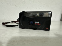 Fotoaparat Kodak 835af na film,ispravan je,odlicno stanje