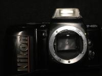 Fotoaparat Nikon F-401s samo tijelo