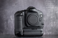 Fotoaparat SLR Canon EOS-1V