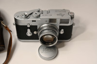 Leica M2