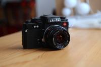 Leica R6 + objektiv Elmarit 35mm + motor i dodaci