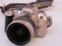Nikon F55 + AF 28-80mm Nikon Nikkor objektiv