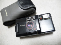Olympus AF-1 Zuiko 35mm f/2.8