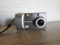 Olympus Camedia C-310 Zoom – digitalni fotoaparat (3.2 MP)