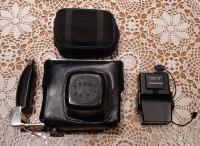 Prodajem Fotoaparat Praktica ZENIT-E s bljeskalicom i futrolom