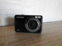 Samsung digitalni fotoaparat – 10.2 MP – netestiran