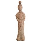 16 St Kineska Keramička Figura Žene U Tradicionalnoj Nošnji, Terakota