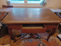 Antikni drveni blagavaonski stol punog drva