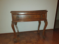 Antikni ormarić - komoda ( potrebna restauracija)