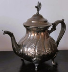 antique posrebreni čajnik