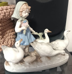 djevojka sa guskama - porculanska figura