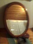 drveno ovalno ogledalo zrcalo špiglo