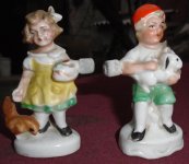 Dvije stare Austrougarske,porculanske figurice za bor