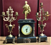 francuski mramorni sat sa svijećnjacima