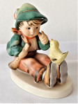 kolekcionarska figura - dječak sa ptičicom