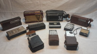 Komplet manjih starih radio aparata
