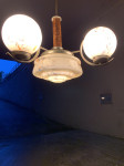 Luster secesija-art deco sa tri kugle i centralnim svjetlom