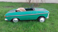 Moskvic  Limeni auto za djecu na pedale iz 1982 godine