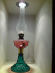 PETROLEJSKA LAMPA POČ. 19 STOLJEĆA-Die Petroleumlampe.