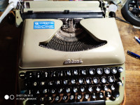 Pisača mašina iz 1965. sa atestom kvalitete – Antikvitet