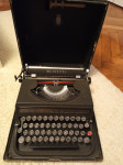 Pisaća mašina Olivetti Studio 42