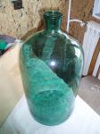stara,prije ll svjetskog rata staklena velika flaša, zelena