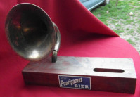 Stari reklamni ukras za Puntigamer pivo