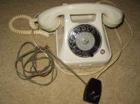 stari telefon...
