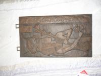 stari zidni metalni reljef - kleopatra